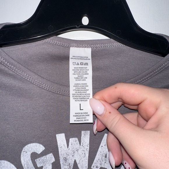 Hogwarts Gray Cropped Baby Tee - Picture 2 of 3